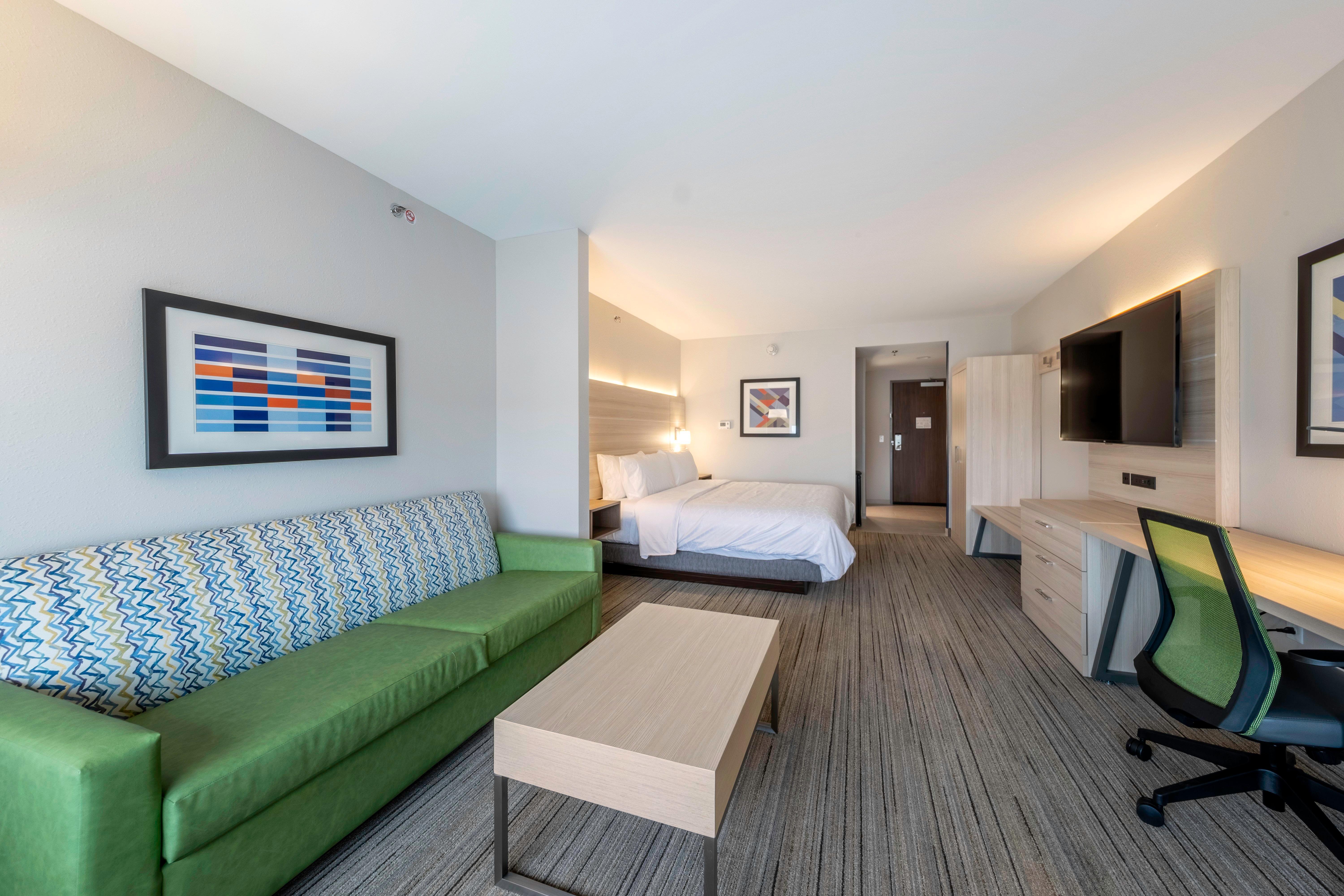 Holiday Inn Express & Suites - Staunton By Ihg Екстериор снимка