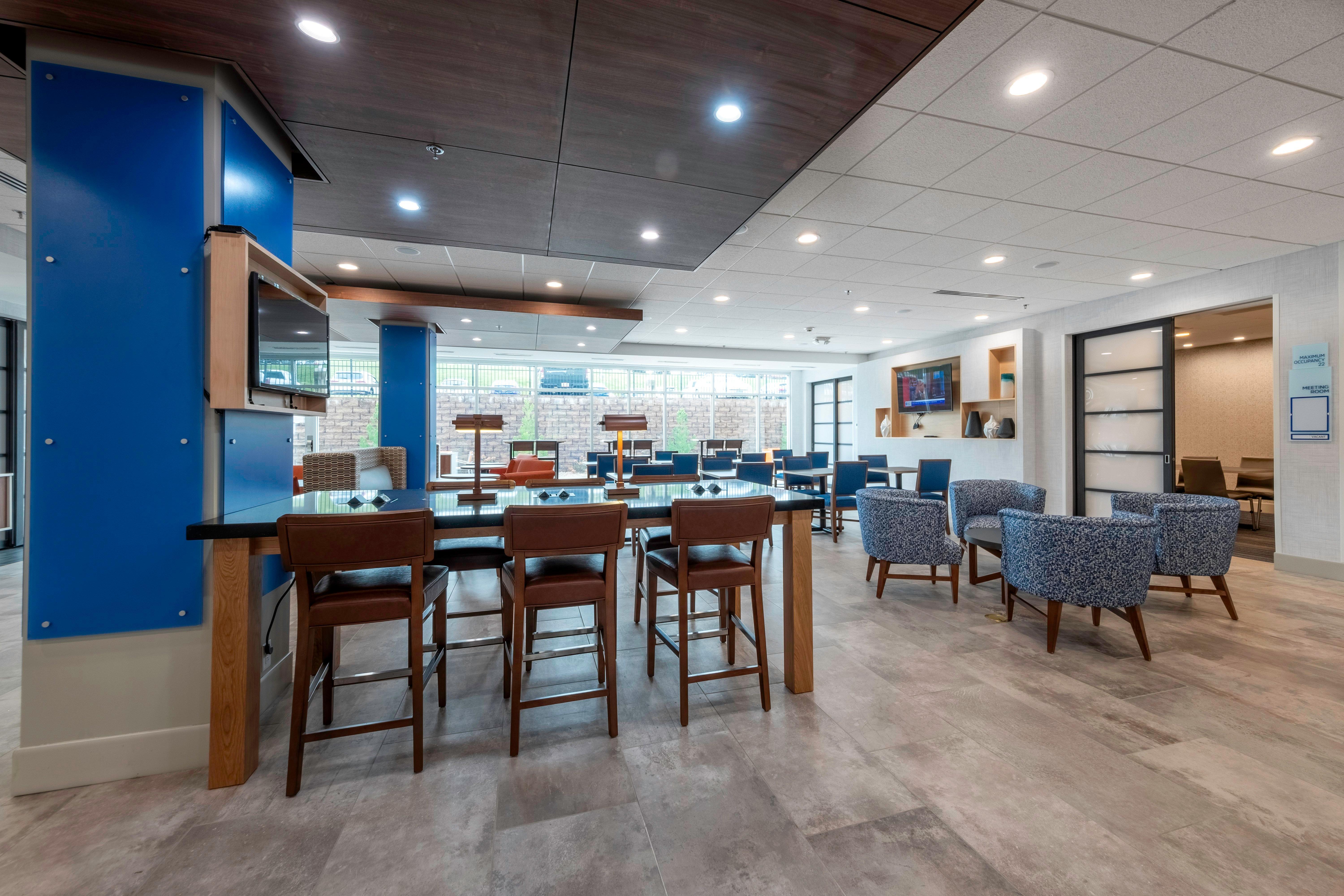 Holiday Inn Express & Suites - Staunton By Ihg Екстериор снимка